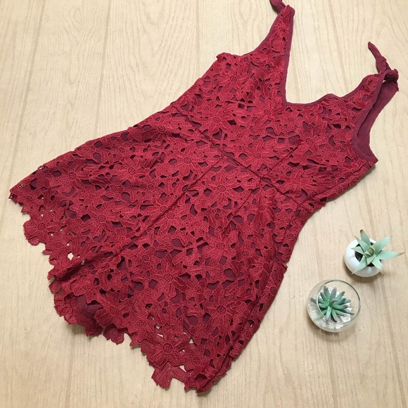 Kendall and Kylie Deep Red Lace Romper Playsuit - Picture 4 of 4
